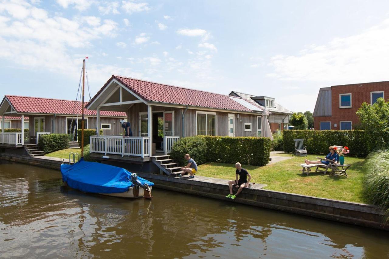 Recreatiepark Tusken De Marren Hotel Akkrum Exterior foto